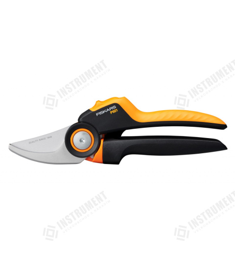 nůžky zahradní dvoučepelové X-series PowerGear (M) P921 černé Fiskars 1057173